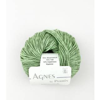 Permin Agnes 11 Avocado Indhold: 75% uld, 15% yak 10% cashmere Vægt/længde: 25 g = ca. 110 meter Anbefalede pinde: 4.5-5 mm Strikkefasthed: 10 x 10 cm = 21-22 m x 32 p Vask: Skal håndvaskes / Tåler ikke tørretumbling.