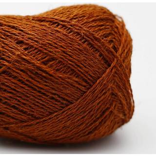 BC Garn Lino 67 Karamel Indhold: 100% Hør Vægt/længde: 50 g = ca. 150 meter Anbefalede Pinde: 3.00-4.00 mm Strikkefasthed: 10x10 cm = 26 m x 32 p Vask: Maskinvask 40 ºC / Tåler ikke tørretumbling.