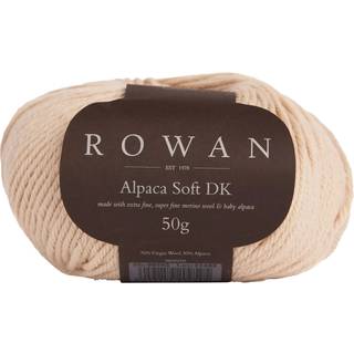 Rowan Alpaca Soft DK 235 Champagne Indhold: 70% Ren, ny uld, 30% Alpaca Vægt/længde: 50 gram = ca. 125 meter Anbefalede pinde: 4,00 mm Strikkefasthed: 10 x 10 cm = 22 m x 30 p Vaskes i hånden / Tåler ikke tørretumbler / Tørres flat.