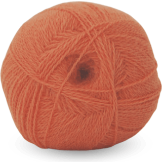 Hjertegarn Alpaca 400 2441 Indhold:100% alpaca Vægt/længde: 50 g = ca. 400 meter Anbefalede pinde: 2-3 mm Strikkefasthed: 10 x 10 cm = 30 m Vask: Håndvask / Tørres fladt.