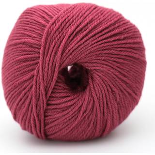 Kremke The Merry Merino 140 GOTS 34 Heide Indhold:100% økologisk merinould Vægt/længde: 50 g = ca. 140 m Anbefalede pinde: 3-4 mm Strikkefasthed: 10 x 10 cm = 20 m x 30 p Vask:Finvask30ºC.