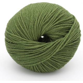 Kremke The Merry Merino 140 GOTS 33 Waldgrün Indhold:100% økologisk merinould Vægt/længde: 50 g = ca. 140 m Anbefalede pinde: 3-4 mm Strikkefasthed: 10 x 10 cm = 20 m x 30 p Vask:Finvask30ºC.