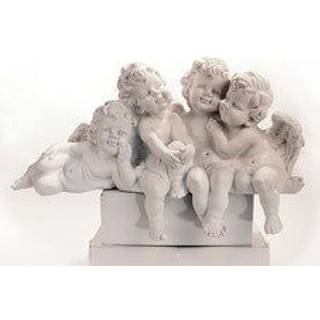 Engle, der sidder sammen