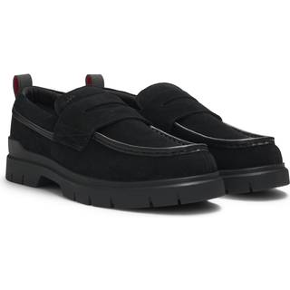 Loafers i ruskind med detaljer i imiteret læder