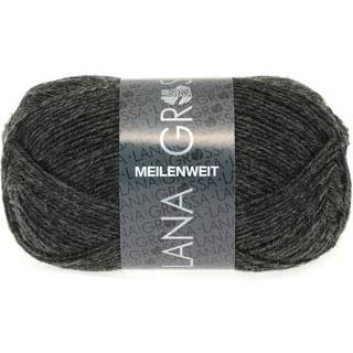 Lana Grossa Meilenweit 50 1105 Antracit Indhold:80% ren, ny uld, 20% polyamid Vægt/længde: 50 g = ca. 210 meter Anbefalede pinde:2.5-3 mm Strikkefasthed:10 x 10 cm = 28 m x 40 p Vask:Finvask 40℃ / Kan tørretumbles.