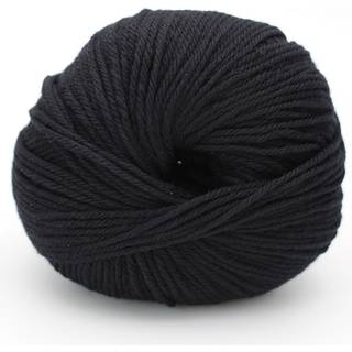 Kremke The Merry Merino 140 GOTS 31 Schwarz Indhold:100% økologisk merinould Vægt/længde: 50 g = ca. 140 m Anbefalede pinde: 3-4 mm Strikkefasthed: 10 x 10 cm = 20 m x 30 p Vask:Finvask30ºC.