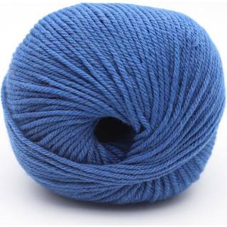 Kremke The Merry Merino 110 GOTS 25 Ink Indhold: 100% merinould Vægt/længde: 50 g = ca. 110 m Anbefalede pinde: 4-5 mm Strikkefasthed: 10 cm = 18 m Vask: Forsigtig maskinvask.