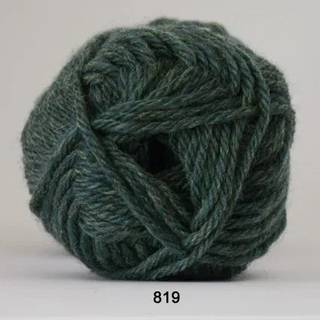 Hjertegarn Ragg-Strømpegarn 1270 Indhold: 70% superwash Uld, 30% Nylon Vægt/længde: 50 gram = ca. 77 meter Anbefalede pinde: 5.00 mm Strikkefasthed: 10 cm x 10 cm = 16 m x 22 p Tåler maskinvask, max 40°C ved skånevask / Tåler ikke tørretumbler / Tørres fladt.