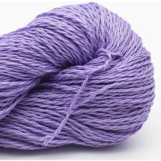 BC Garn Luxor Mercerised Cotton bmz47 Lavendel lilla Indhold: 100% Bomuld Vægt/længde: 50 g = ca. 200 meter Anbefalede Pinde: 2-3 mm Strikkefasthed: 10x10 cm = 24 m x 32 p Vask: 40 °C/ Tåler ikke tørretumbling.