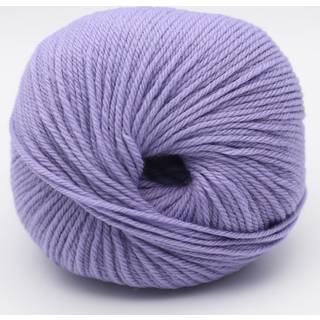 Kremke The Merry Merino 140 GOTS 23 Lavender Indhold:100% økologisk merinould Vægt/længde: 50 g = ca. 140 m Anbefalede pinde: 3-4 mm Strikkefasthed: 10 x 10 cm = 20 m x 30 p Vask:Finvask30ºC.