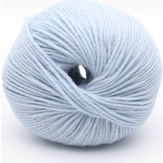 Kremke The Merry Merino 140 GOTS 21 Baby blue Indhold:100% økologisk merinould Vægt/længde: 50 g = ca. 140 m Anbefalede pinde: 3-4 mm Strikkefasthed: 10 x 10 cm = 20 m x 30 p Vask:Finvask30ºC.