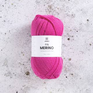 Järbo Fin Merino 20 Pink radish Indhold: 100% ubehandlet merinould Vægt/længde: 50 g = ca. 235 meter Anbefalede pinde: 2-3 mm Strikkefasthed: 10 x 10 cm = 28-30 m x 38-40 p Vask:Håndvask.
