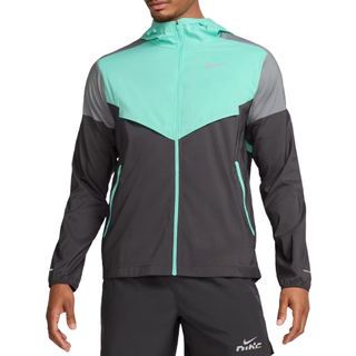 Nike Packable Jacket, Hyper Turquoise - M