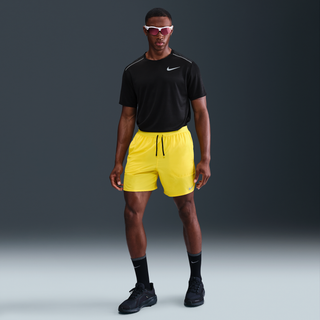Nike Stride Dri-FIT-løbeshorts med indershorts (18 cm) til mænd - gul - XL