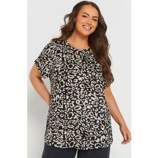Yours Curve Yours Curve Black Leopard Print Eyelet Detail Top