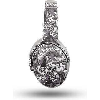 Carbon Fiber Headphone Skin kompatibel med Bose QuietComfort -hovedtelefoner (2023) - Angry Koi - Premium 3M Vinyl Protective Wrap Decal Cover -