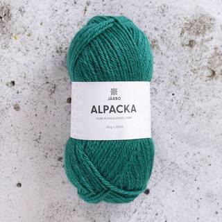 Järbo Alpacka 16 Green dynasty Indhold: 100% alpaca Vægt/længde: 50 g = ca. 100 meter Anbefalede pinde:4 mm Strikkefasthed: 10 x 10 cm = 21 m x 28 p Vask:Håndvask.