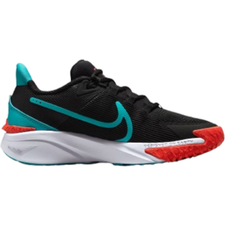 Nike Star Runner 4-løbesko til vej til større børn - sort - 38.5