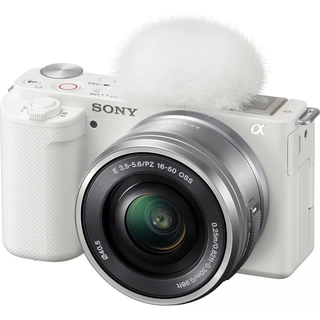 Sony ZV-E10 spejlløst kamera med 16-50mm linse (hvid)