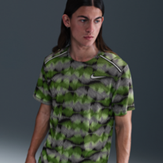 Kortærmet Nike Miler-løbeoverdel til mænd - sort - S