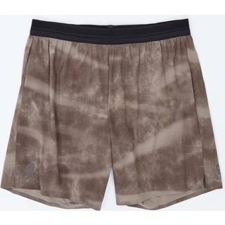 On Running 7" Performance Shorts AOP 1mf10301933 Størrelse S