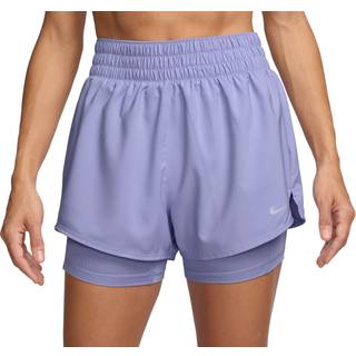 Højtaljede Nike One-Dri-FIT-2-in-1-shorts (7,5 cm) til kvinder - lilla - XL (EU 48-50)