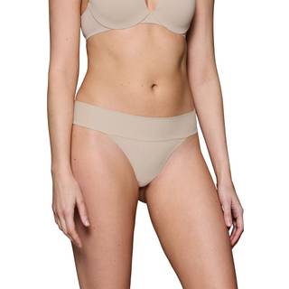 Triumph Body Make-Up Illusion String - Sand - 36 * Kampagne *