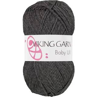 Viking Baby Ull 315 Grå Indhold: 100% Merino Superwash uld Vægt/længde: 50 g = ca. 175 meter Anbefalede pinde: 3 mm Strikkefasthed: 10 cm = 28 m Finvask, max 40°C / Brug aldrig skyllemiddel / Tørres fladt.