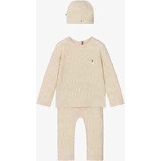 Cable Knit Three-Piece Gift Box