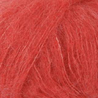DROPS BRUSHED Alpaca Silk 06 Koral Indhold: 77% Superfin Alpaca, 23% Mulberry Silke Garngruppe: C (16 - 19 masker) / 10 ply / aran / worsted Vægt/længde: 25 g = ca. 140 meter Anbefalede pinde: 5 mm Strikkefasthed: 10 x 10 cm = 17 m x 22 p Håndvask, max 30°C / Tørres fladt.