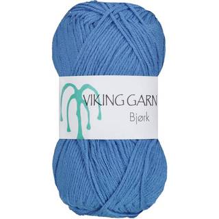 Viking Bjørk 523 Blå Indhold: 50% Bambus, 50% bomuld Vægt/længde: 50 g = ca. 147 meter Anbefalet pind: 3 mm Anbefalet hæklenål: 2.5 mm Strikkefasthed: 10 cm = 25 m Vask: 40°C / Tørres fladt.