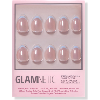 Glamnetisk tryk p? negle - i bl?t | Glaserede korte ovale falske negle med periwinkle franske spidser Salon Kvalitet sommernegle | 15 st?rrelser