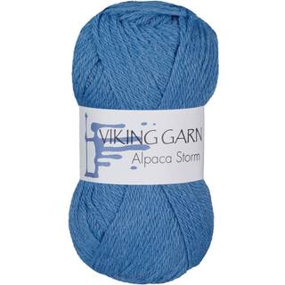 Viking Alpaca Storm 523 Mellemblå Indhold: 40% Superfin alpaca, 40% Merino uld, 20% Nylon Vægt/længde: 50 g = ca. 133 meter Anbefalede pinde: 4.00 mm Strikkefasthed: 10 x 10 cm = 22 m Vask: Ekstra skånsom maskinvak, max 30°C / Tørres fladt.
