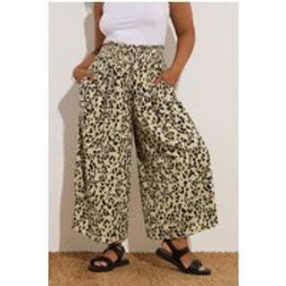 Yours Curve Yours Curve Natural Shirred Asymetric Hem Cropped Trousers