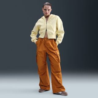 Vævede Nike -cargobukser med overszied pasform og mellemhøj talje til kvinder - brun - S (EU 36-38)