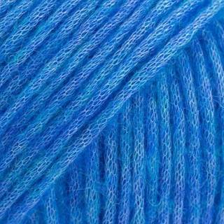 DROPS Air 37 Bluebird (Mix) Indhold: 65% alpaca, 28% polyamid, 7% uld Garngruppe: C (16 - 19 masker) / 10 ply / aran / worsted Vægt/længde: 50 g = ca. 150 meter Anbefalede pinde: 5.00 mm Strikkefasthed: 10 x 10 cm = 17 m x 22 p Vask: Håndvask, max 30°C / Tørres fladt / Kan filtes.