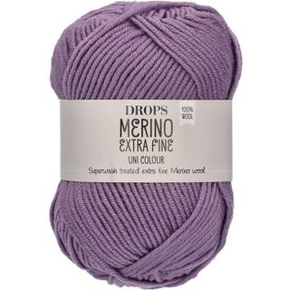 DROPS Merino EXTRA Fine 22 Lys lilla (Uni Colour) Indhold: 100% extra fine Merino uld Garngruppe: B (20 - 22 masker) / 8 ply / DK / worsted Vægt/længde: 50 gram = ca. 105 meter Anbefalede pinde: 4 mm Strikkefasthed: 10 x 10 cm = 21 m x 28 p Maskinvask, Finvask 40ºC / Brug aldrig skyllemiddel / Tørres fladt.