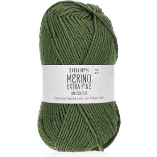 DROPS Merino EXTRA Fine 52 Grønt blad (Uni Colour) Indhold: 100% extra fine Merino uld Garngruppe: B (20 - 22 masker) / 8 ply / DK / worsted Vægt/længde: 50 gram = ca. 105 meter Anbefalede pinde: 4 mm Strikkefasthed: 10 x 10 cm = 21 m x 28 p Maskinvask, Finvask 40ºC / Brug aldrig skyllemiddel / Tørres fladt.
