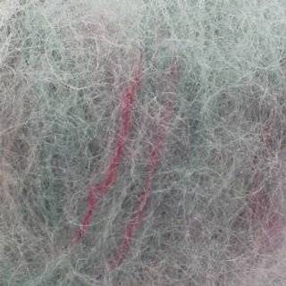Permin Bella Color 68 Patina Indhold: 75% kid mohair, 20% uld, 5% polyamid Vægt/længde: 50 g = ca. 145 meter Anbefalede pinde: 6.00 mm Strikkefasthed: 10 x 10 cm = 14 m x 22 p Vask: Håndvask, max 30ºC.