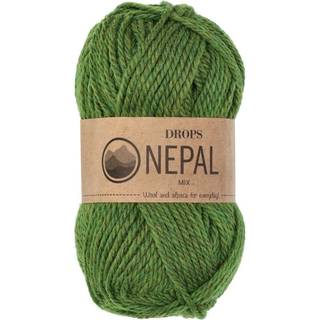 DROPS Nepal 7238 Oliven (Mix) Indhold: 65% Peruvian Highland Uld, 35% Superfin Alpaca Garngruppe: C (16 - 19 masker) / 10 ply / aran / worsted Vægt/længde: 50 g = ca. 75 meter Anbefalede pinde: 5 mm Strikkefasthed: 10 x 10 cm = 17 m x 22 p Håndvask, max 30°C / Tørres fladt / Kan filtes.