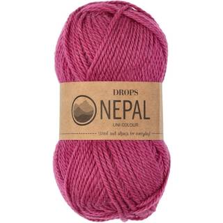 DROPS Nepal 8910 Hindbær rose (Uni Colour) Indhold: 65% Peruvian Highland Uld, 35% Superfin Alpaca Garngruppe: C (16 - 19 masker) / 10 ply / aran / worsted Vægt/længde: 50 g = ca. 75 meter Anbefalede pinde: 5 mm Strikkefasthed: 10 x 10 cm = 17 m x 22 p Håndvask, max 30°C / Tørres fladt / Kan filtes.