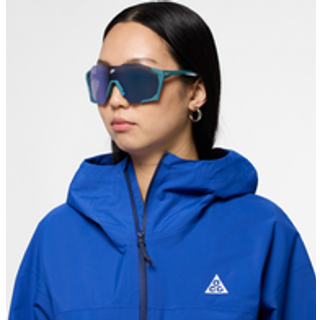 Nike Charged Shield-solbriller - grøn - EINHEITSGRÖSSE