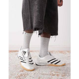 Predator Sala Sneaker in Zero Metallic & Black - 10