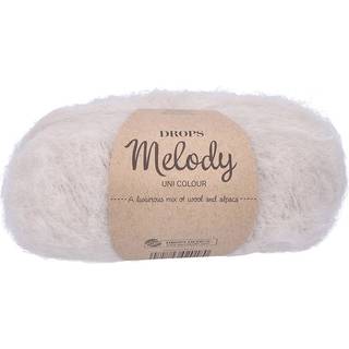 DROPS Melody 24 Marcipan (Uni Colour) Indhold: 71% Alpaca, 25% Uld, 4% Polyamid Garngruppe: D (12 - 15 masker) / 12 ply / chunky Vægt/længde: 50 g = ca. 140 meter Anbefalede pinde: 8 mm Strikkefasthed: 10 x 10 cm = 12 m x 14 p Håndvask, max 30°C / Tørres fladt / Kan filtes.