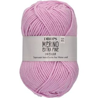 DROPS Merino EXTRA Fine 16 Lys rosa (Uni Colour) Indhold: 100% extra fine Merino uld Garngruppe: B (20 - 22 masker) / 8 ply / DK / worsted Vægt/længde: 50 gram = ca. 105 meter Anbefalede pinde: 4 mm Strikkefasthed: 10 x 10 cm = 21 m x 28 p Maskinvask, Finvask 40ºC / Brug aldrig skyllemiddel / Tørres fladt.