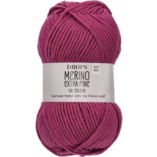 DROPS Merino EXTRA Fine 34 Lyng (Uni Colour) Indhold: 100% extra fine Merino uld Garngruppe: B (20 - 22 masker) / 8 ply / DK / worsted Vægt/længde: 50 gram = ca. 105 meter Anbefalede pinde: 4 mm Strikkefasthed: 10 x 10 cm = 21 m x 28 p Maskinvask, Finvask 40ºC / Brug aldrig skyllemiddel / Tørres fladt.