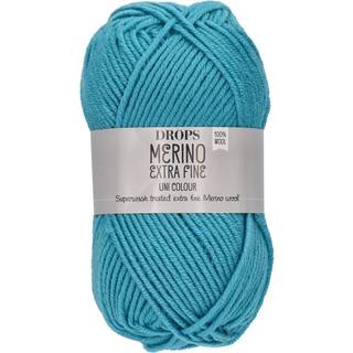 DROPS Merino EXTRA Fine 43 Lys turkis (Uni colour) Indhold: 100% extra fine Merino uld Garngruppe: B (20 - 22 masker) / 8 ply / DK / worsted Vægt/længde: 50 gram = ca. 105 meter Anbefalede pinde: 4 mm Strikkefasthed: 10 x 10 cm = 21 m x 28 p Maskinvask, Finvask 40ºC / Brug aldrig skyllemiddel / Tørres fladt.