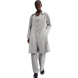Oversized Nike 24.7 PerfectStretch Dri-FIT-trenchcoat til kvinder - brun - M (EU 40-42)