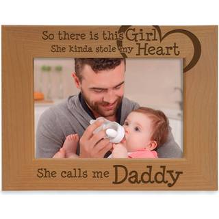 Kate posh så der er denne pige, hun stjal mit hjerte, hun kalder mig far naturligt indgraveret træ fotoramme far datter gaver fars dag bedste far