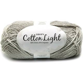 DROPS Cotton Light 31 Perlegrå (Uni Colour) Indhold: 50% Bomuld, 50% Polyester Garngruppe: B (20 - 22 masker) / 8 ply / DK / worsted Vægt/længde: 50 g = ca. 105 meter Anbefalede pinde: 4 mm Strikkefasthed: 10 x 10 cm = 21 m x 28 p Finvask 40º / Tørres fladt.